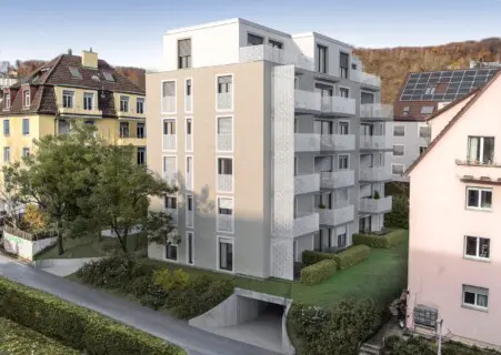 Mehrfamilienhaus